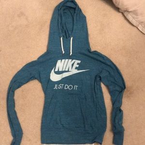 NWOT nike lightweight sweatshirt